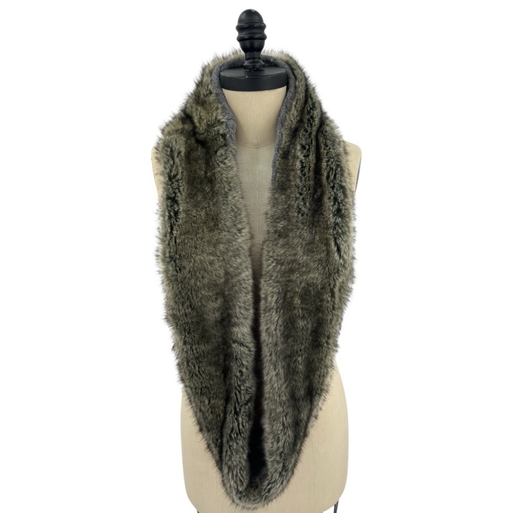 Juicy couture Faux Fur Cable Knit Lined Wrap Signature Scarf/Black